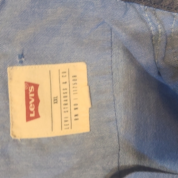 Levi's XXL chambray button down - Picture 3 of 4